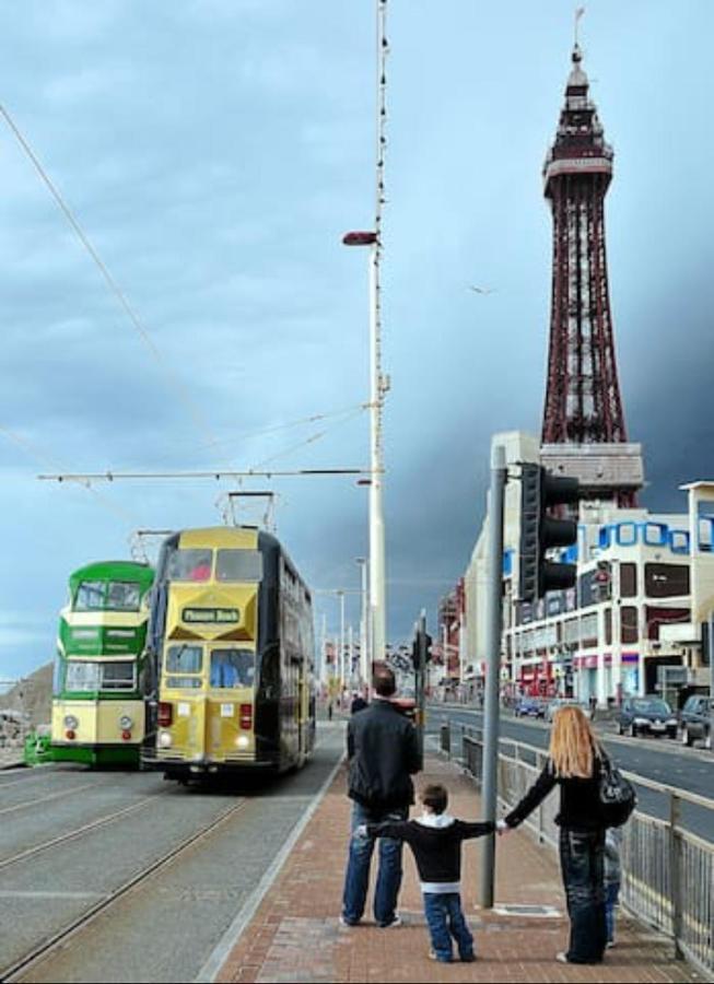Xxhot Tubxx 4Bed Semi, Sleeps 8, 2 Bathrooms Blackpool Zewnętrze zdjęcie