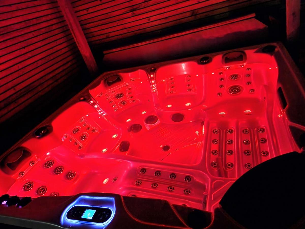 Xxhot Tubxx 4Bed Semi, Sleeps 8, 2 Bathrooms Blackpool Zewnętrze zdjęcie